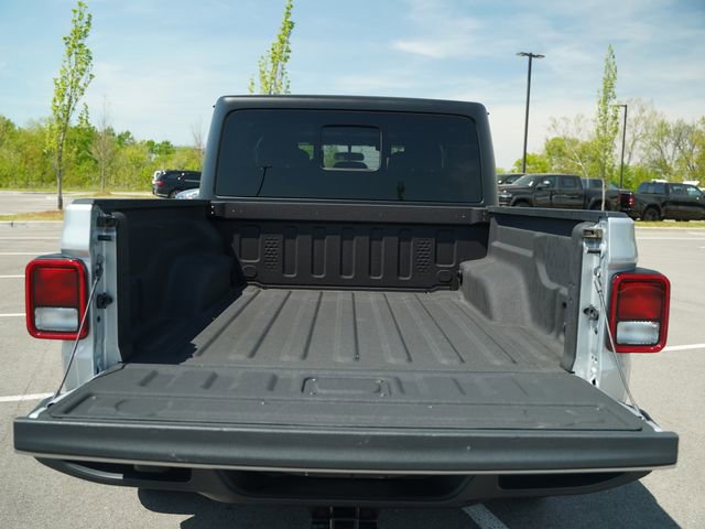 Used 2023 Jeep Gladiator Sport image 17