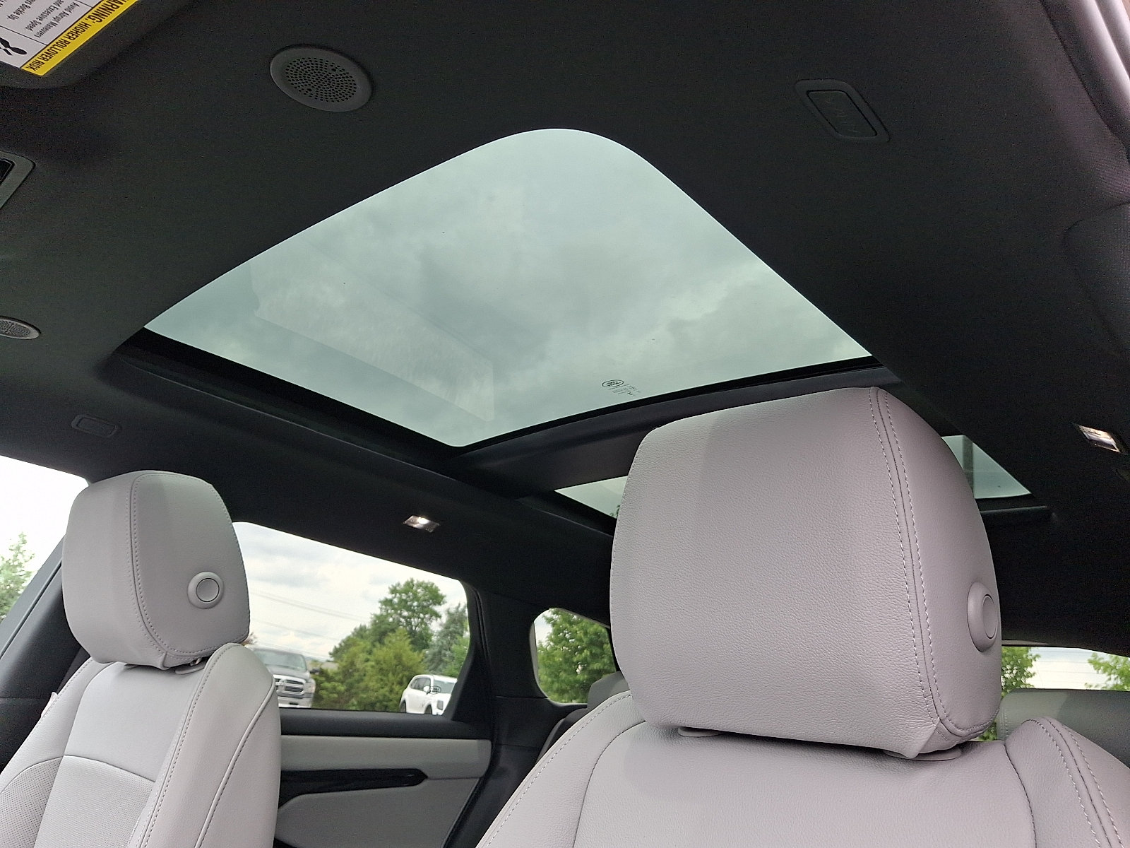 New 2026 Land Rover Range Rover Evoque S AWD/4WD image 14