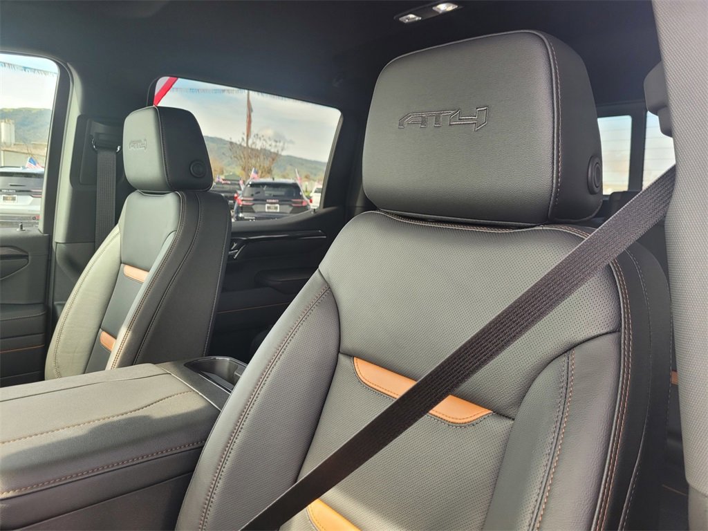 New 2026 GMC Sierra 1500 AT4 w/ Technology Package image 12