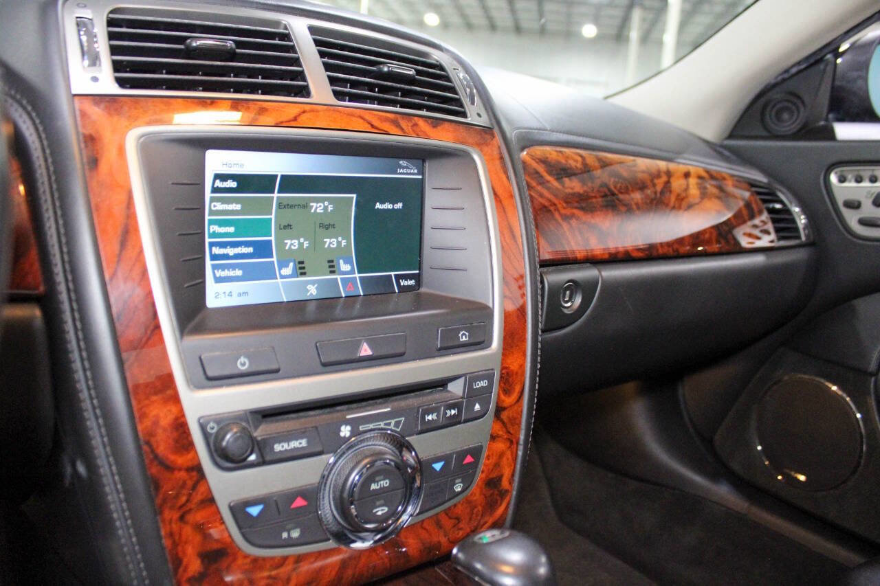 Used 2007 Jaguar XKR R image 13
