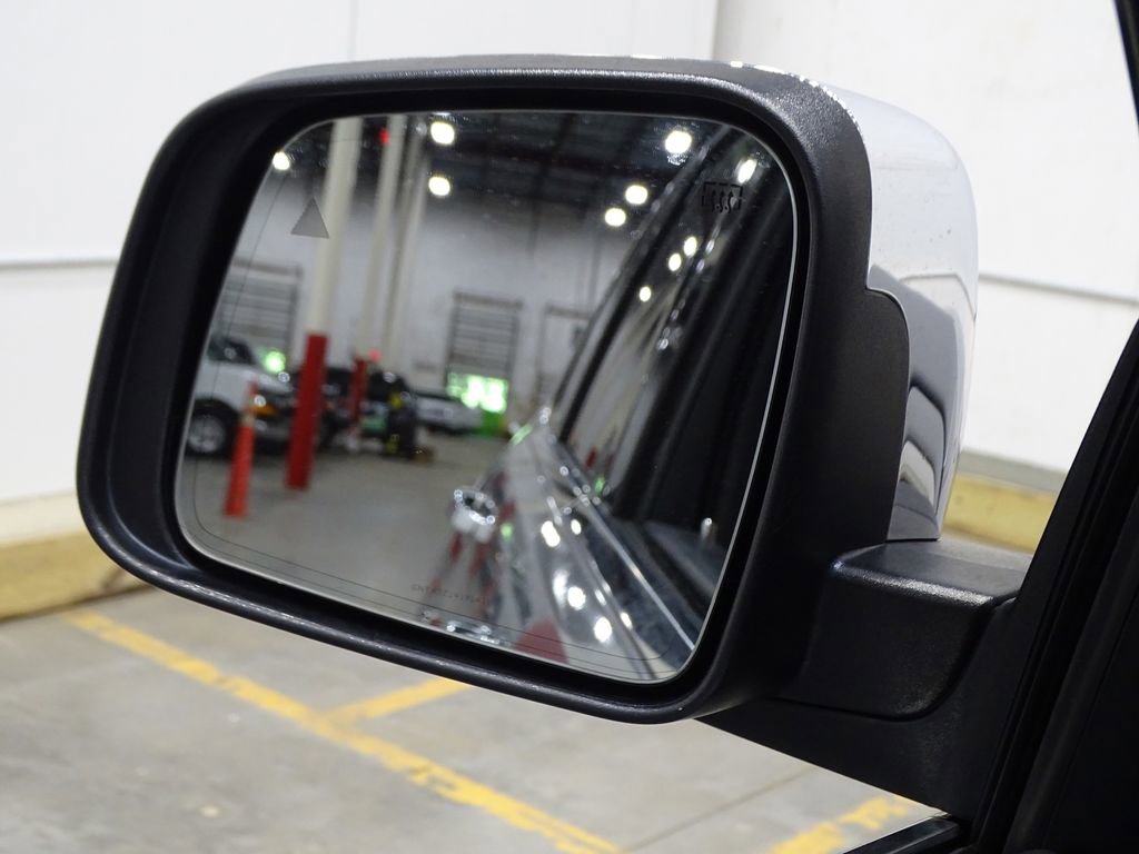 Used 2019 Jeep Grand Cherokee Limited image 43