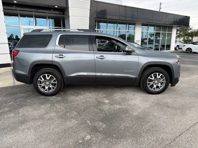 Used 2021 GMC Acadia SLT w/ Technology Package FWD image 10