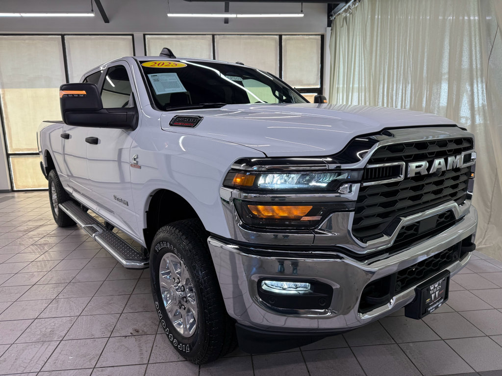 Used 2025 RAM 2500 Big Horn AWD/4WD image 2