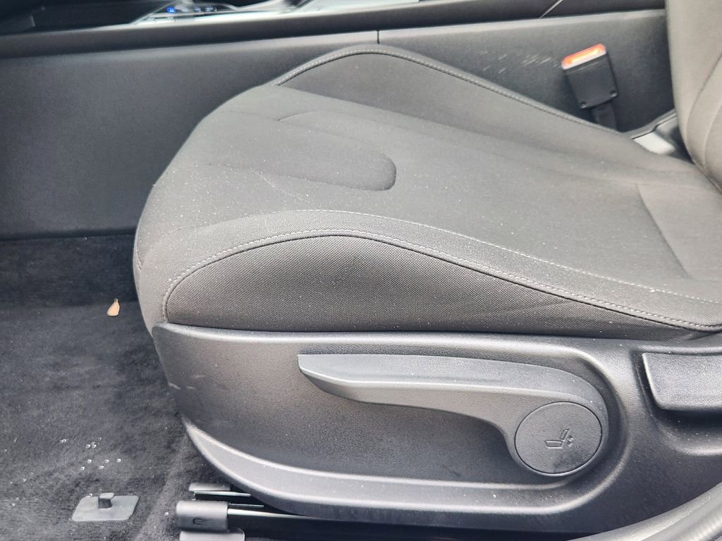 Used 2025 Hyundai Elantra Sport image 23