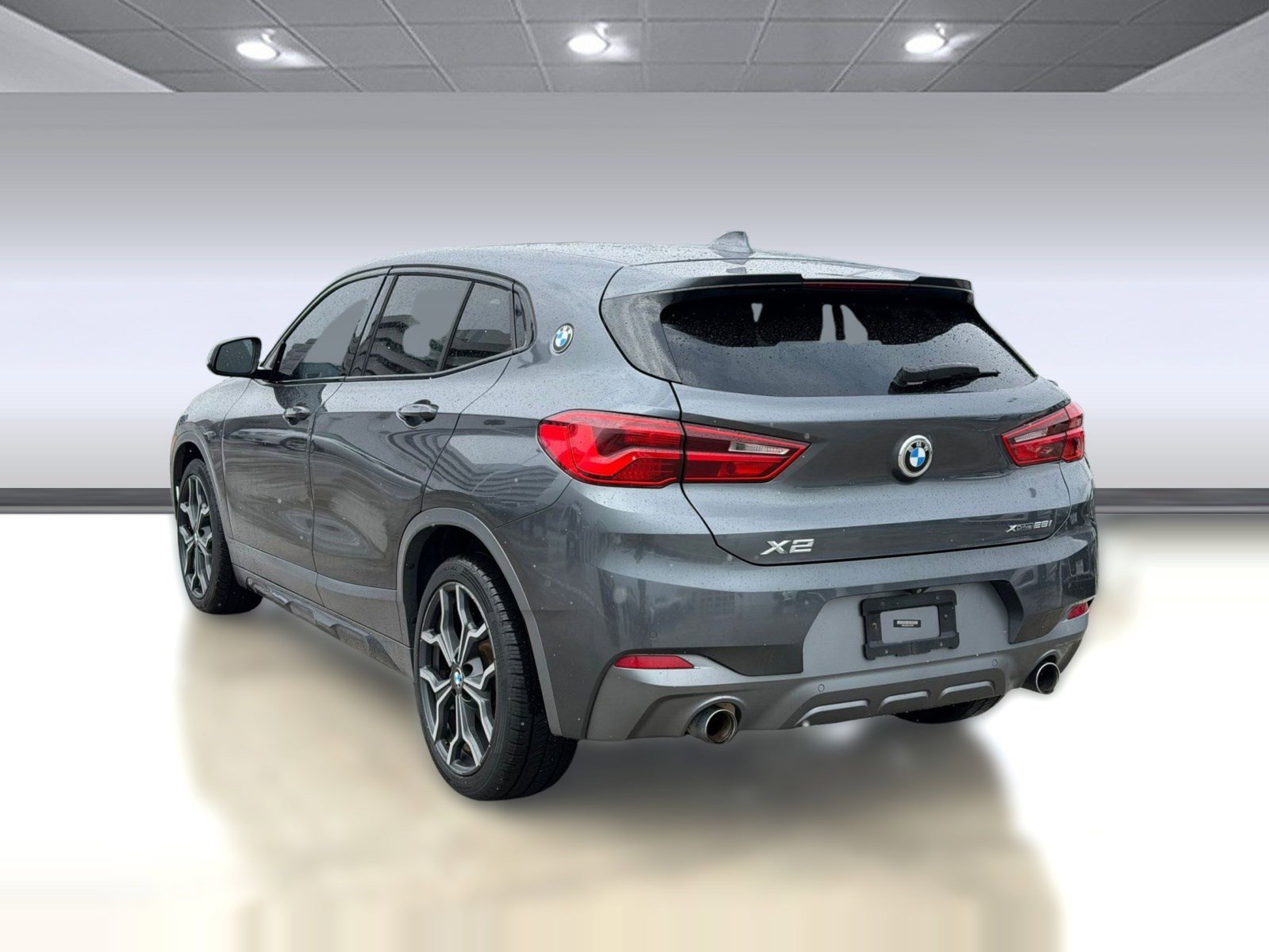 Used 2018 BMW X2 xDrive28i w/ M SportX Package AWD/4WD image 3