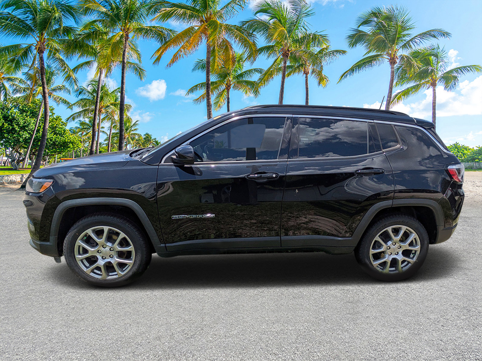 Certified 2022 Jeep Compass Latitude AWD/4WD image 6