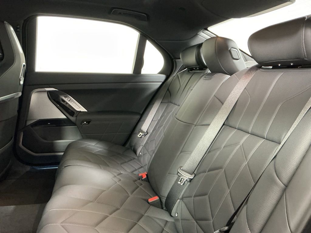 New 2026 BMW i7 eDrive50 w/ M Sport Package RWD image 24
