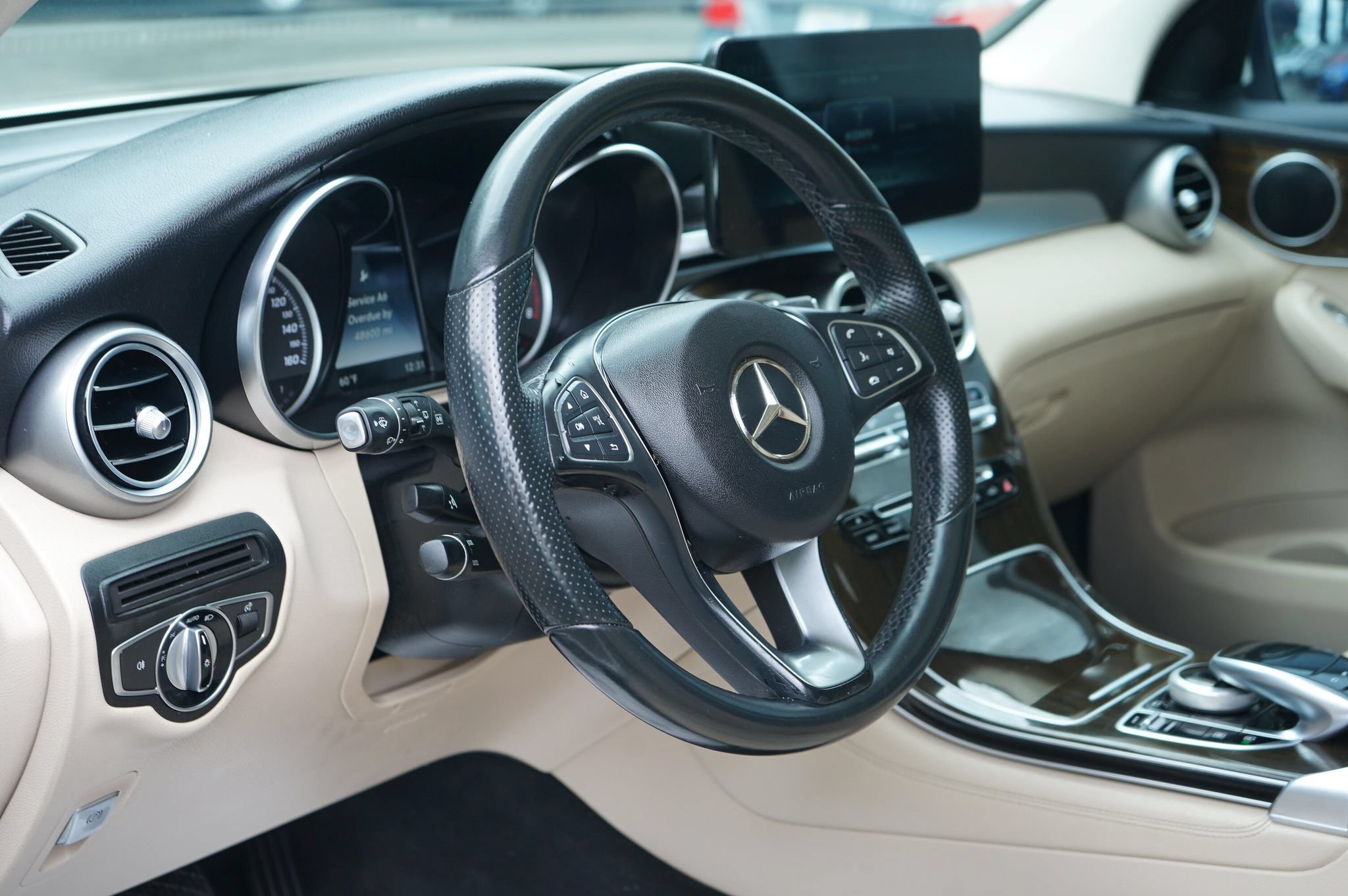 Used 2017 Mercedes-Benz GLC 300 image 13