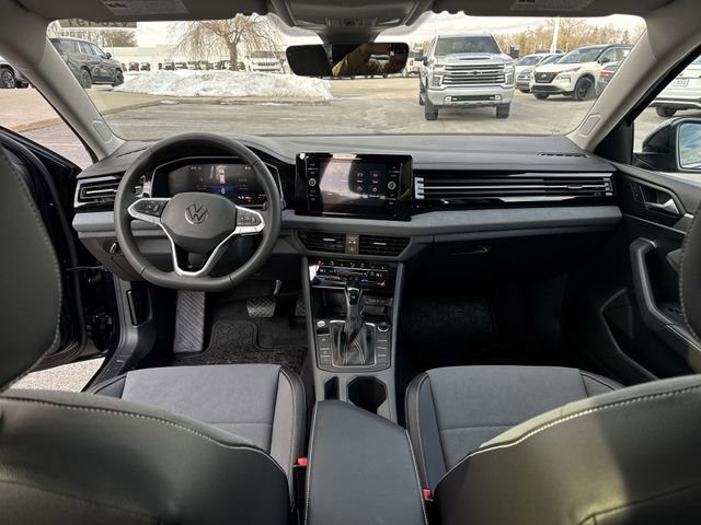 New 2026 Volkswagen Jetta SE FWD image 21