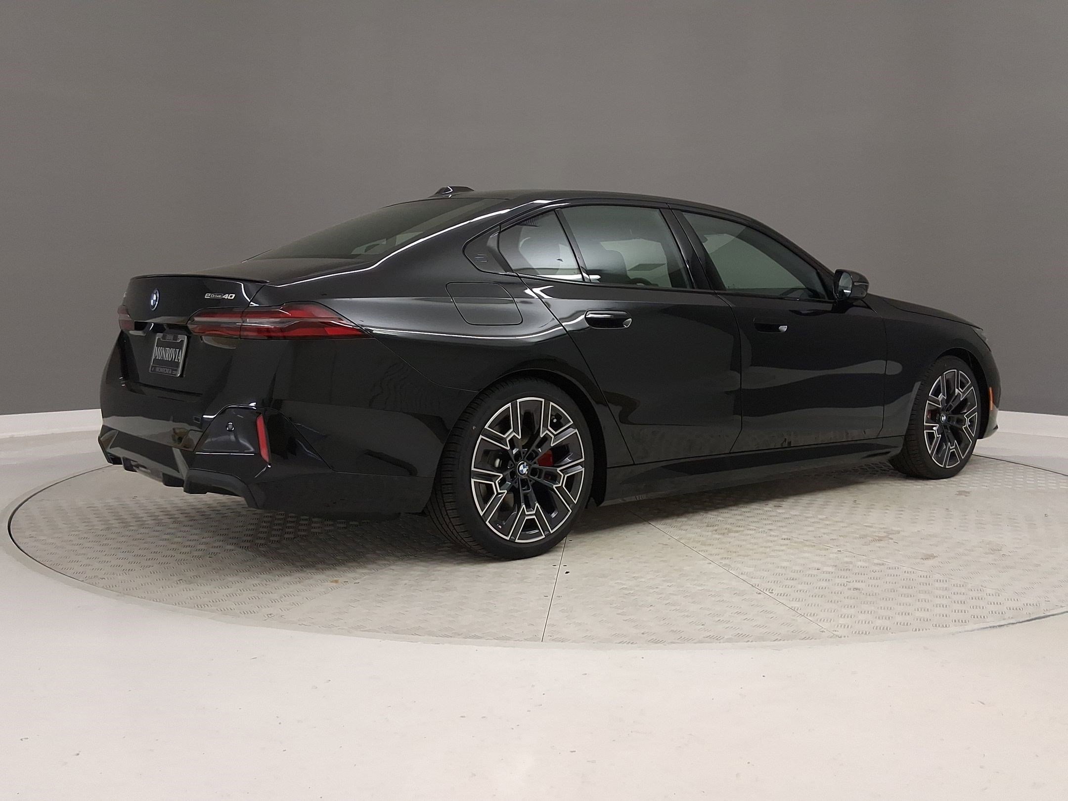 New 2026 BMW i5 eDrive40 RWD image 7