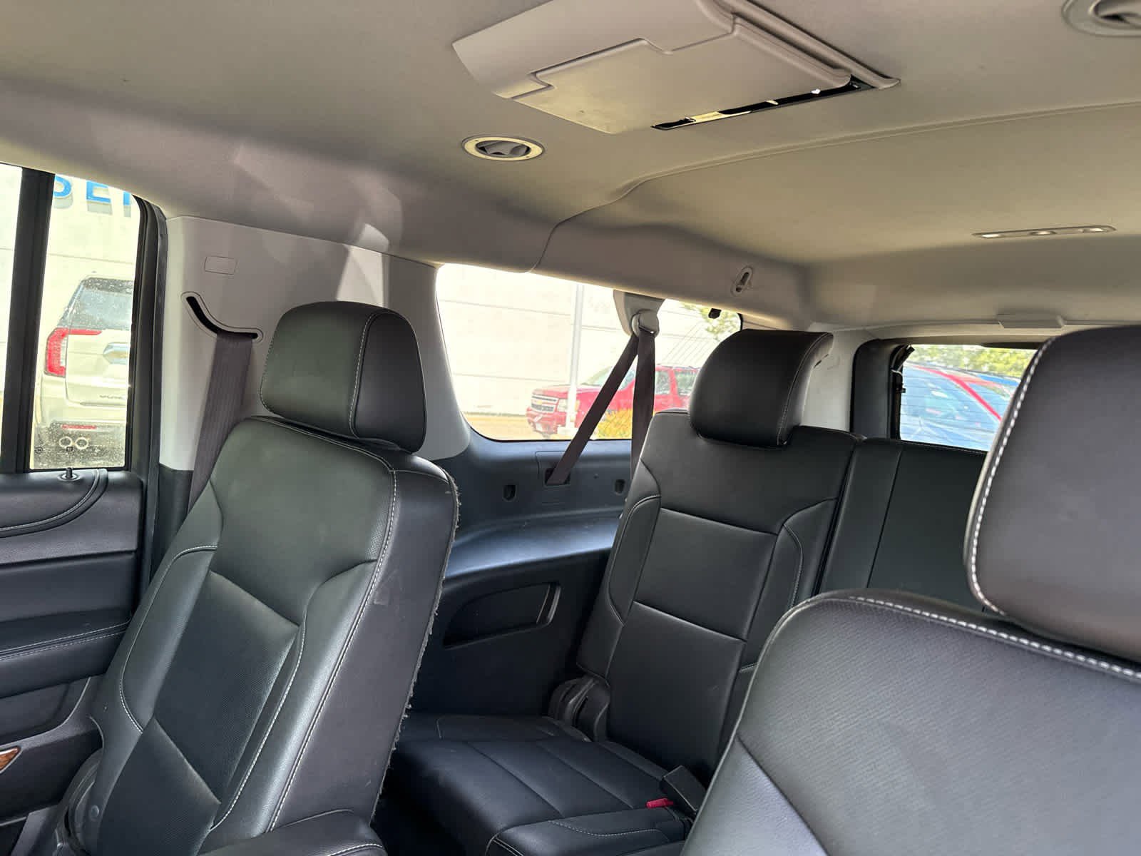 Used 2017 Chevrolet Suburban Premier AWD/4WD image 10