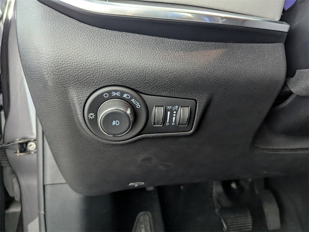 Certified 2024 Jeep Compass Limited w/ Elite Group image 27