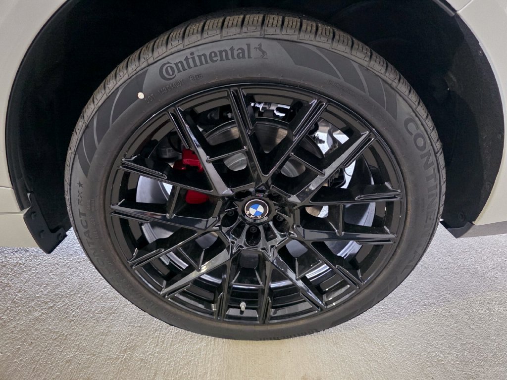 New 2027 BMW X5 xDrive40i w/ M Sport Professional Package AWD/4WD image 6