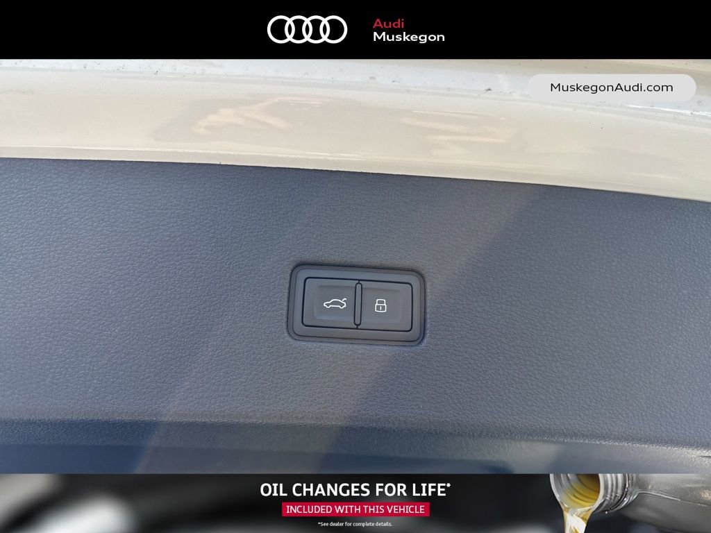 New 2025 Audi Q8 Premium Plus image 28