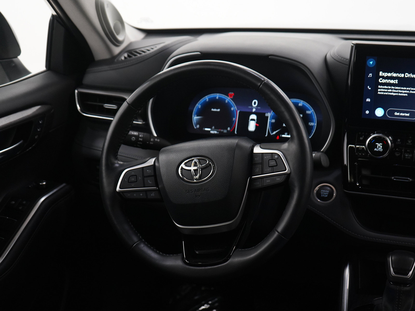 Used 2024 Toyota Highlander Limited AWD/4WD image 17