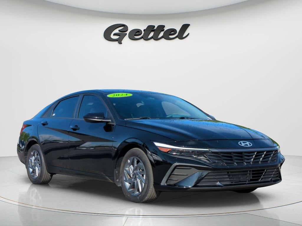 Certified 2024 Hyundai Elantra SEL FWD video 2