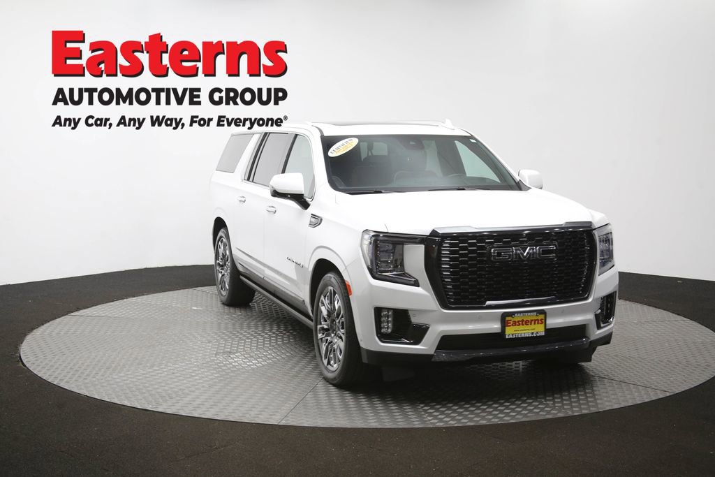 Used 2023 GMC Yukon XL Denali Ultimate w/ LPO, Floor Liner Package AWD/4WD image 59