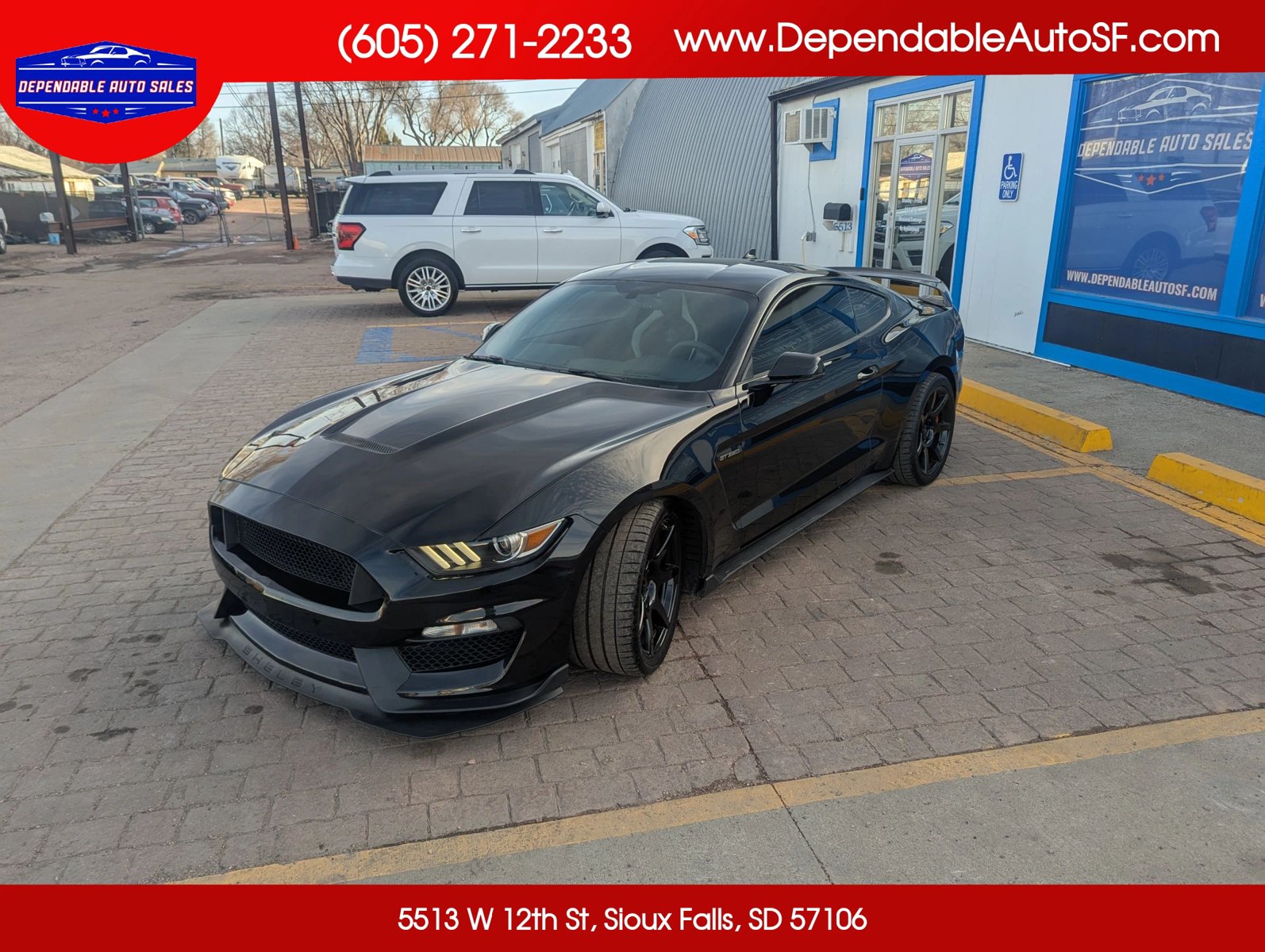 Used 2020 Ford Mustang Shelby GT350R w/ GT350R Equipment Group 920A RWD image 1