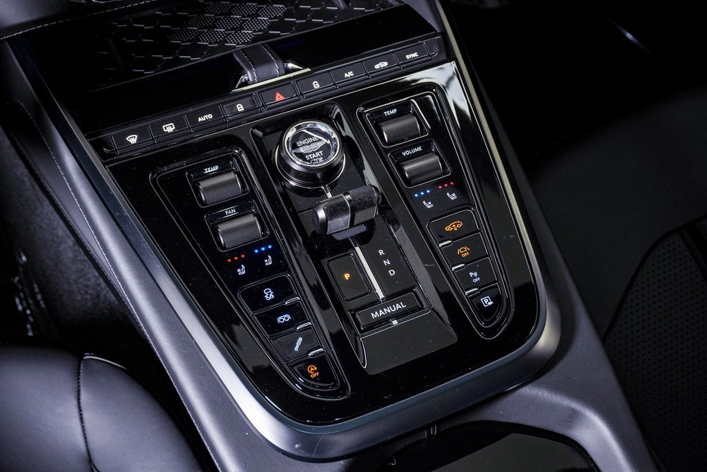 Used 2025 Aston Martin DBX 707 image 29