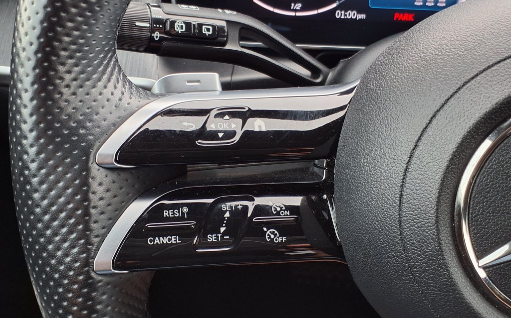 Used 2025 Mercedes-Benz GLC 300 image 23