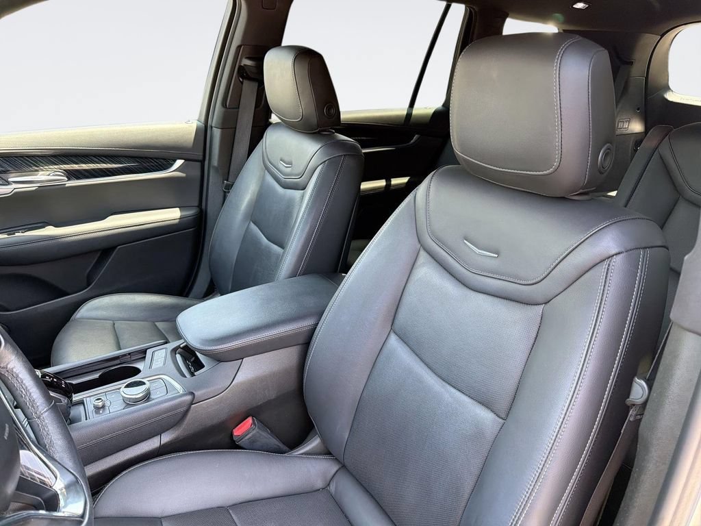 Certified 2023 Cadillac XT6 Premium Luxury FWD image 25
