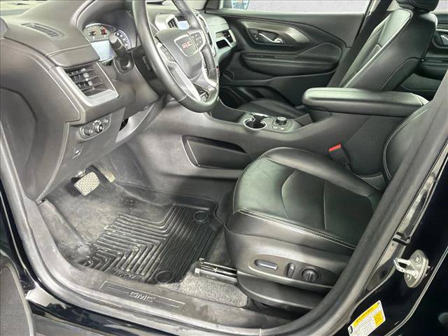 Used 2024 GMC Terrain SLT AWD/4WD image 9
