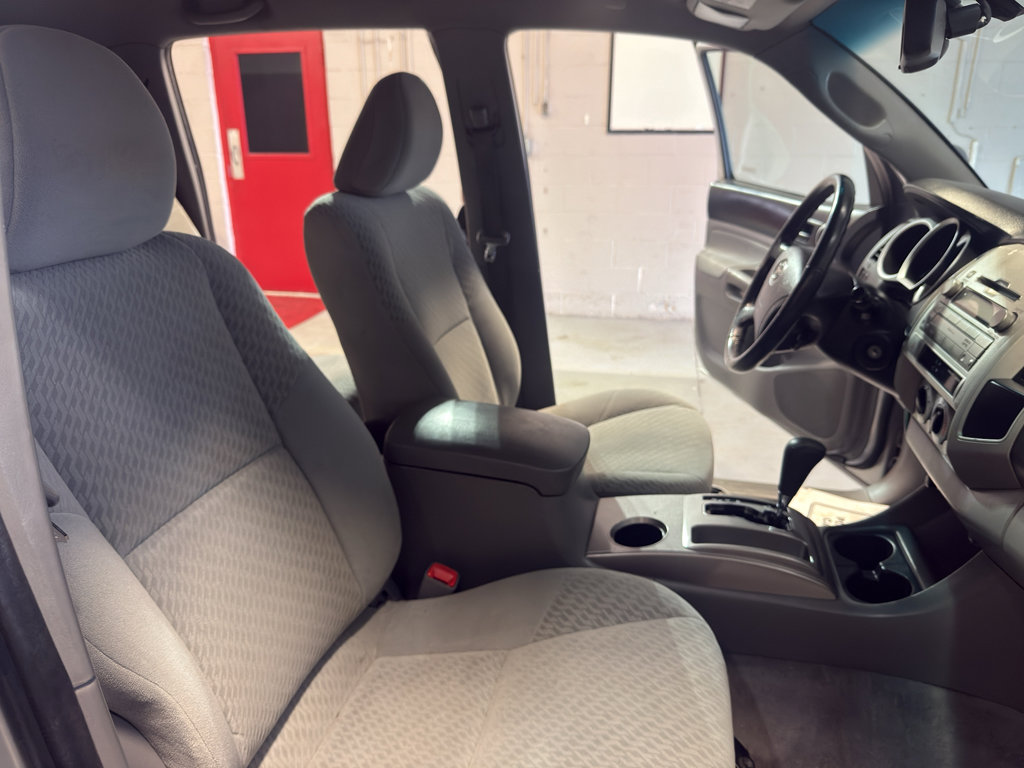 Used 2011 Toyota Tacoma 4x4 Double Cab w/ SR5 Pkg #2 image 21