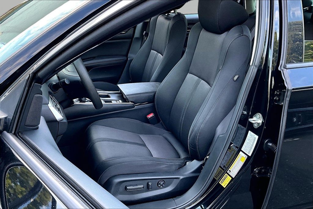 Used 2019 Honda Accord EX image 17