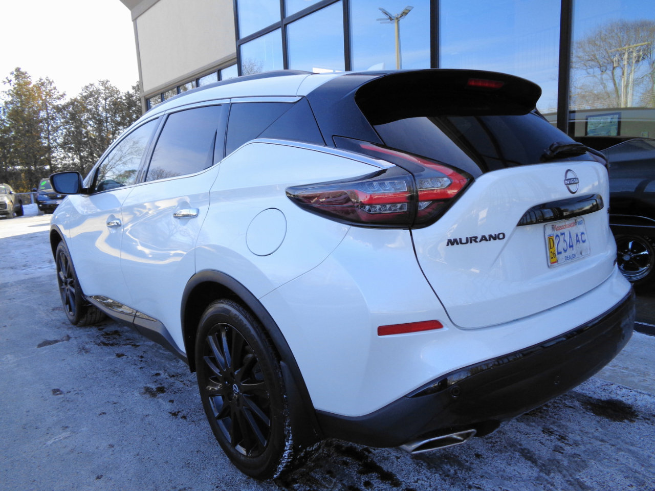 Used 2023 Nissan Murano SV w/ SV Midnight Edition Package image 7