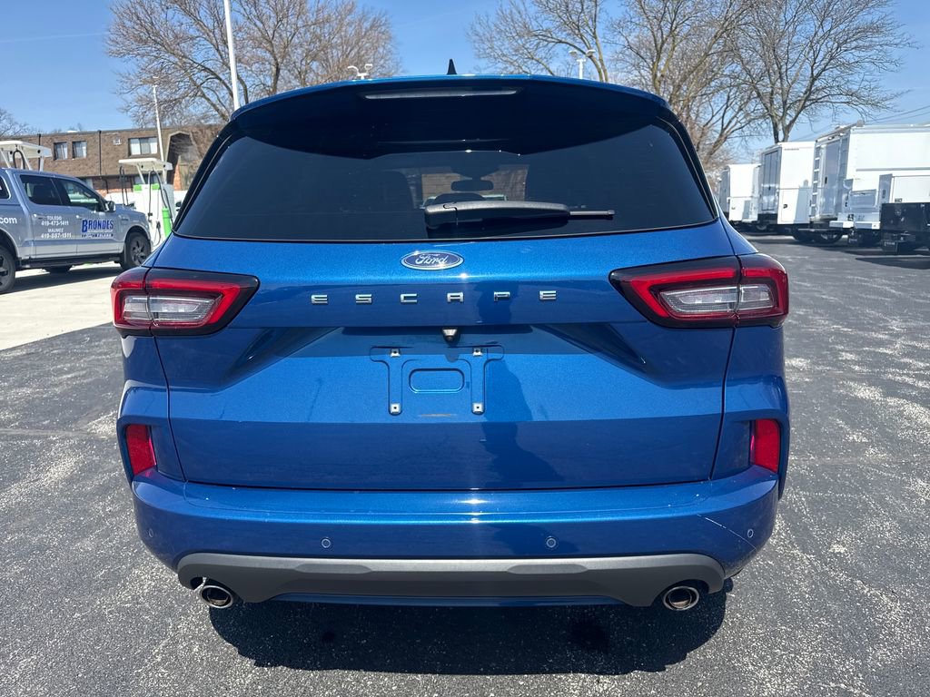Used 2023 Ford Escape ST-Line w/ Tech Pack #1 FWD image 8