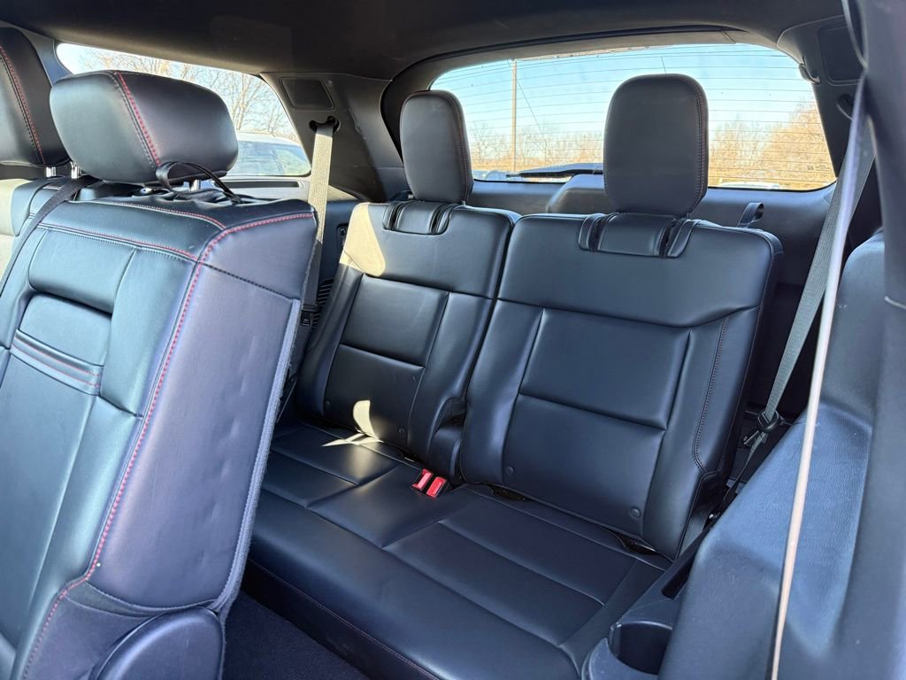 Used 2025 Ford Explorer ST-Line w/ ST-Line Street Pack image 11