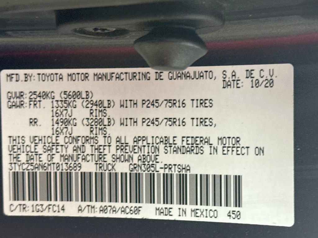 Certified 2021 Toyota Tacoma SR5 AWD/4WD image 28