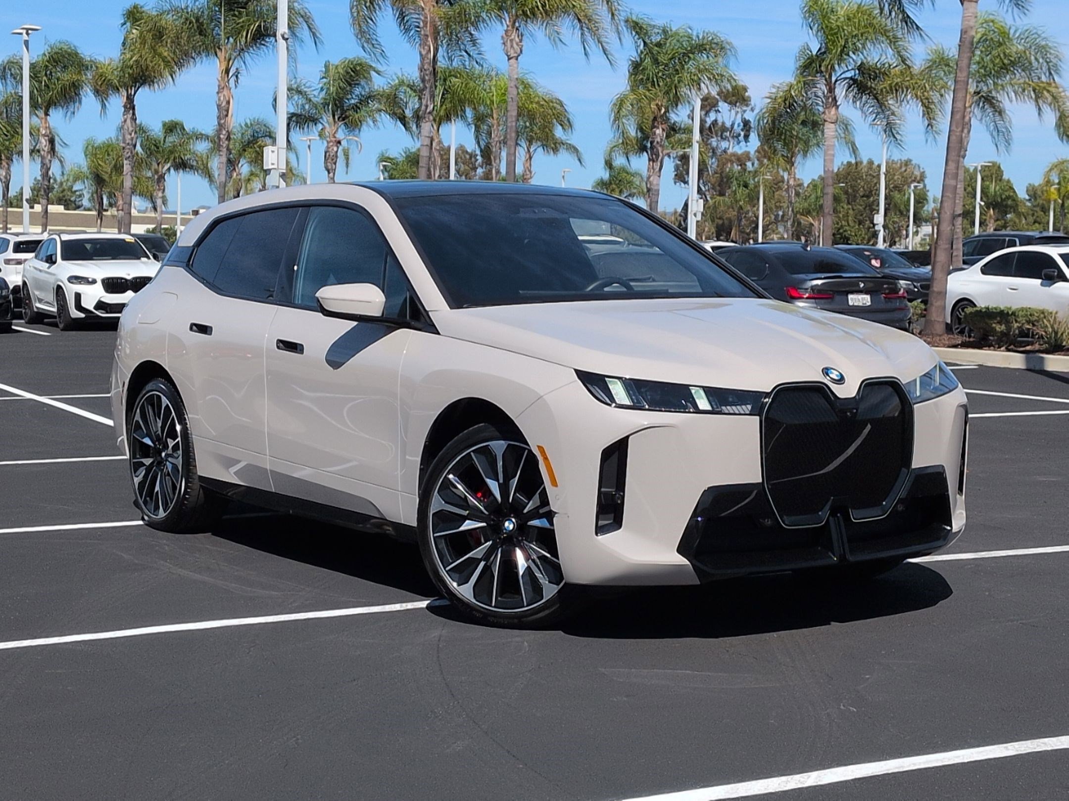 Used 2026 BMW iX xDrive45 w/ M Sport Package image 2