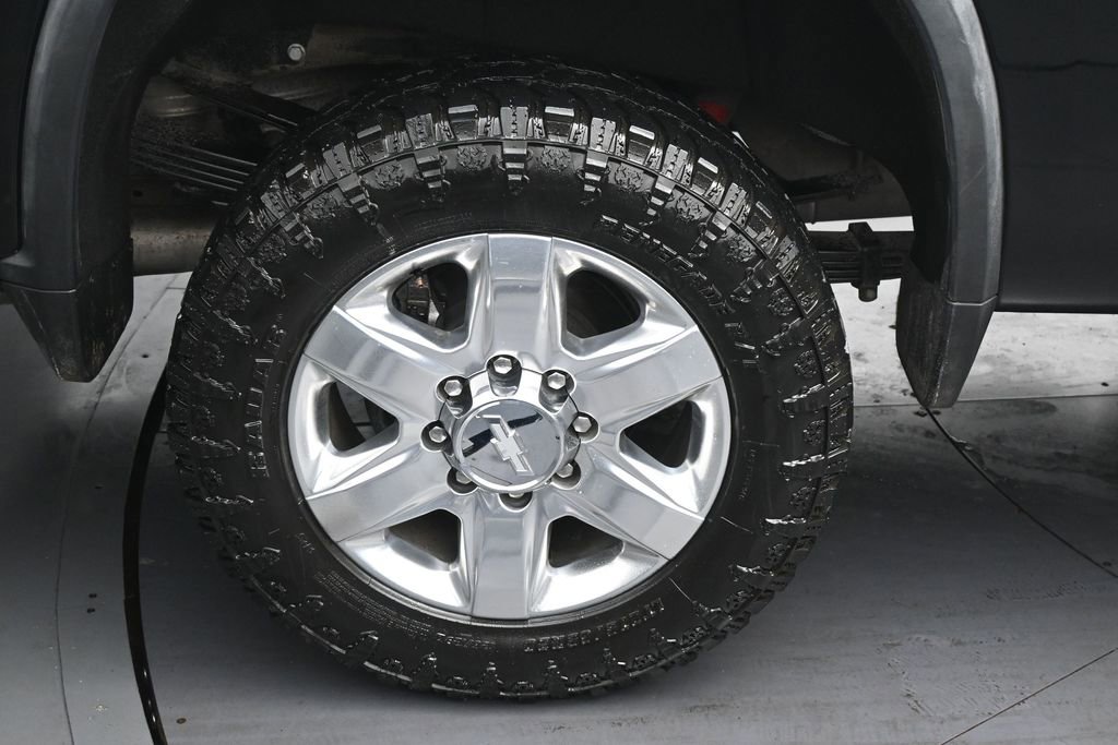 Used 2020 Chevrolet Silverado 3500 LTZ w/ LTZ Texas Edition image 36