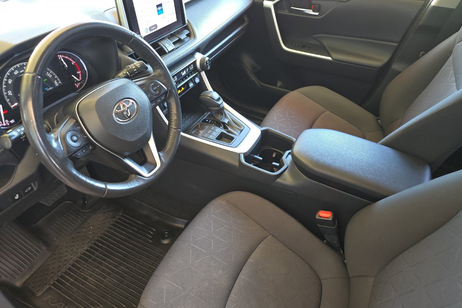 Certified 2023 Toyota RAV4 XLE w/ Convenience Package image 10