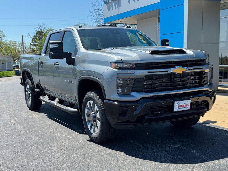 New 2026 Chevrolet Silverado 2500 Custom w/ Custom Value Package video 2