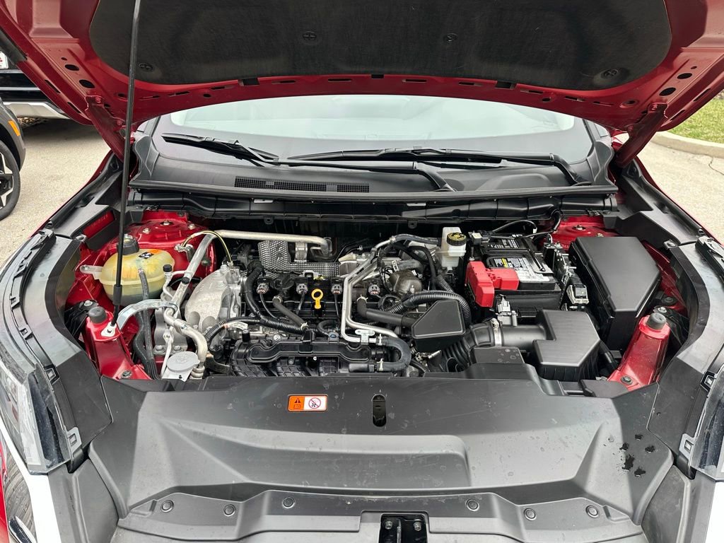 Used 2024 Mitsubishi Outlander SE image 9