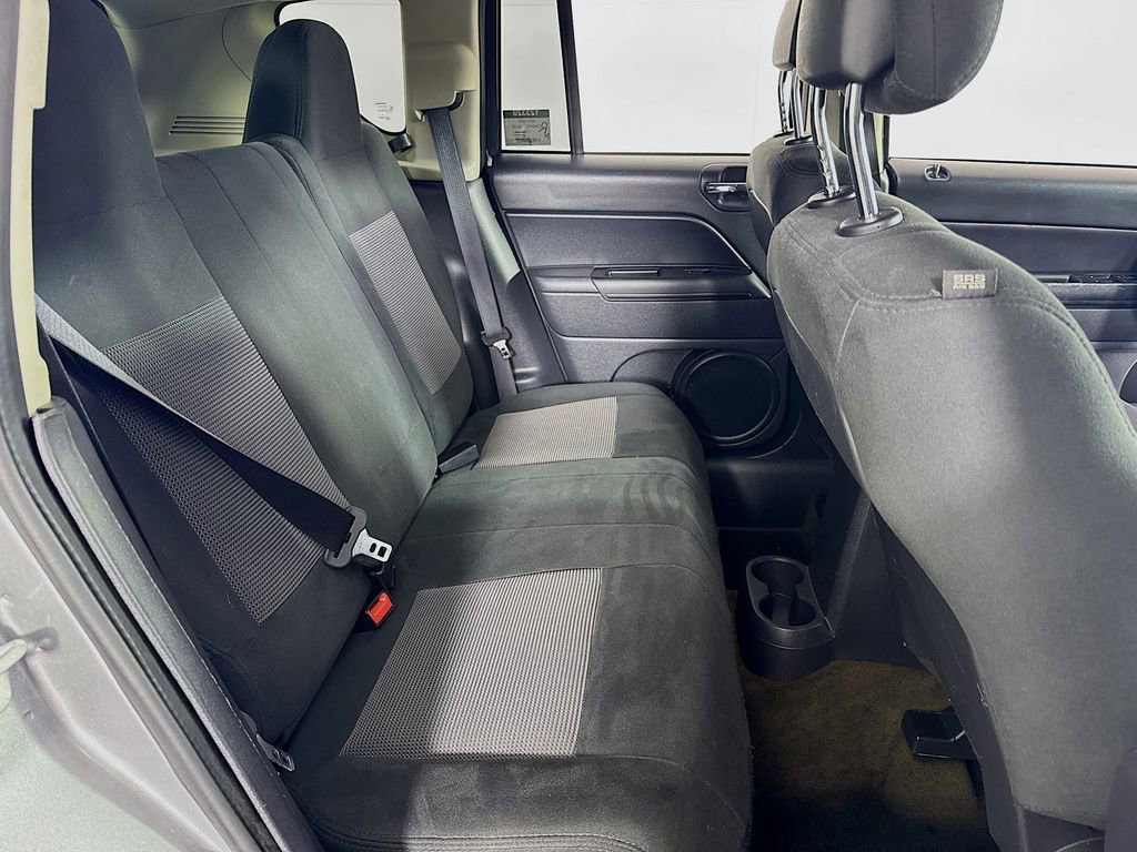 Used 2017 Jeep Compass Sport w/ Power Value Group image 22