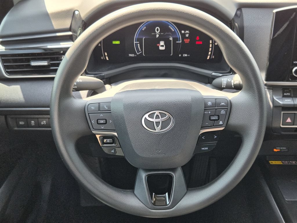 Used 2026 Toyota Camry LE w/ Convenience Package FWD image 15