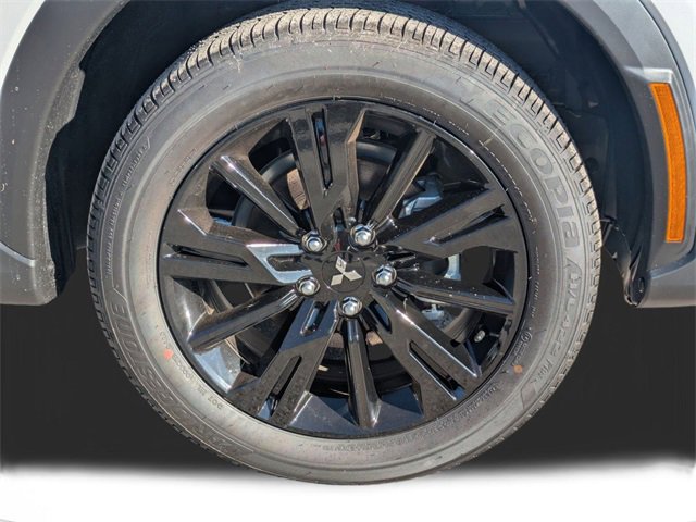 New 2026 Mitsubishi Eclipse Cross LE image 11