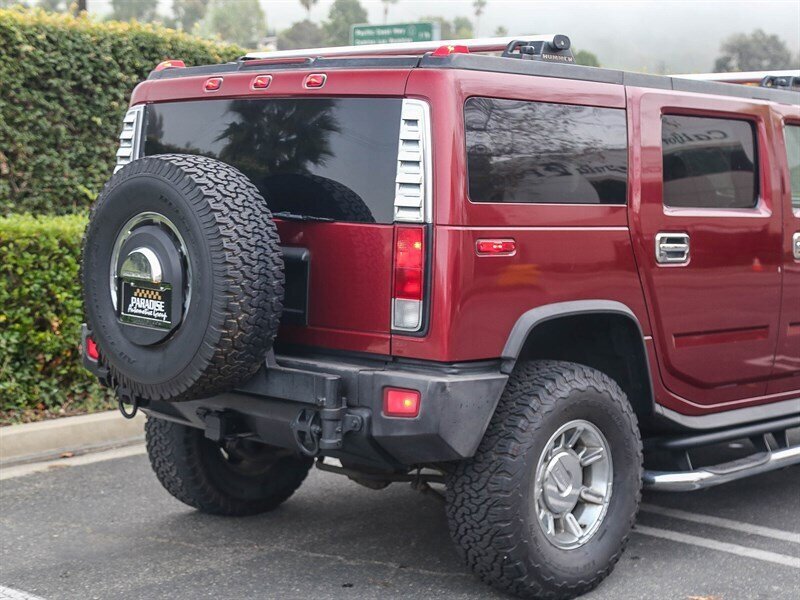 Used 2005 HUMMER H2 w/ Preferred Equipment Group AWD/4WD image 10