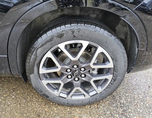 Used 2025 Chevrolet Blazer RS w/ Enhanced Convenience Package image 4