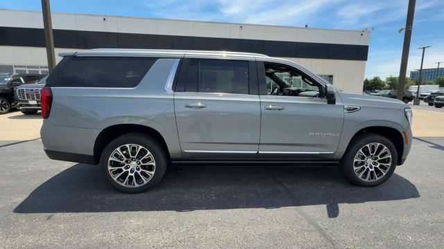 New 2026 GMC Yukon XL Denali w/ Sun & Power Step Package AWD/4WD image 9