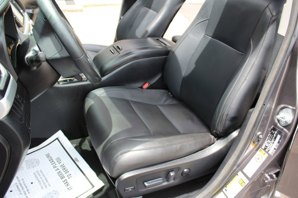 Used 2015 Toyota Highlander XLE image 21