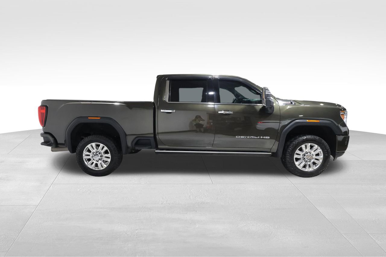 Used 2022 GMC Sierra 3500 Denali AWD/4WD image 4