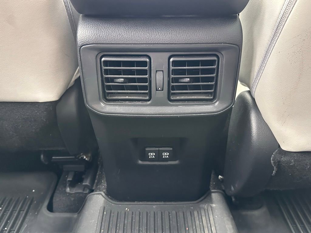Used 2021 Toyota RAV4 XLE Premium AWD/4WD image 39