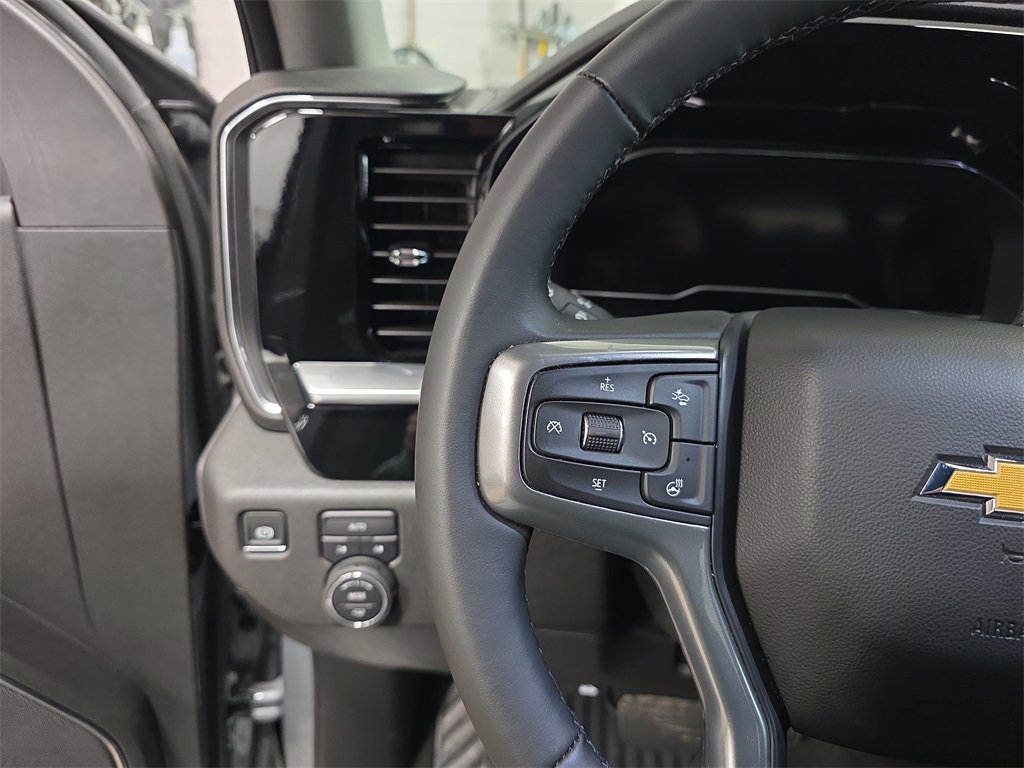 Certified 2025 Chevrolet Silverado 1500 LT image 16
