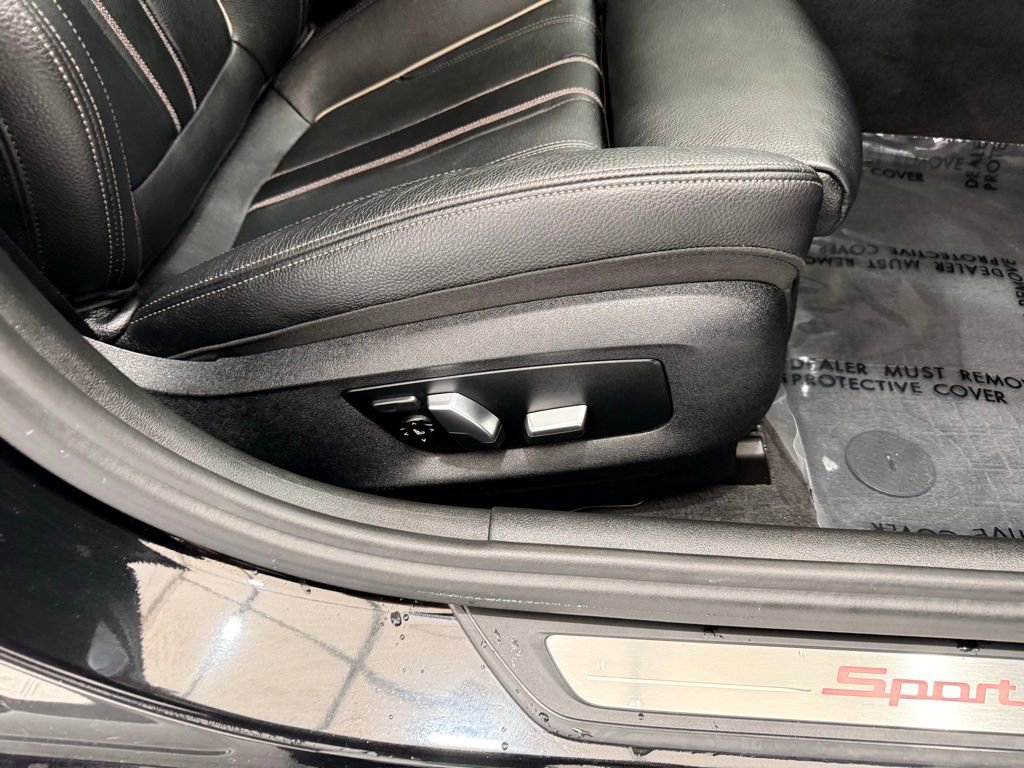 Used 2017 BMW 540i xDrive image 25