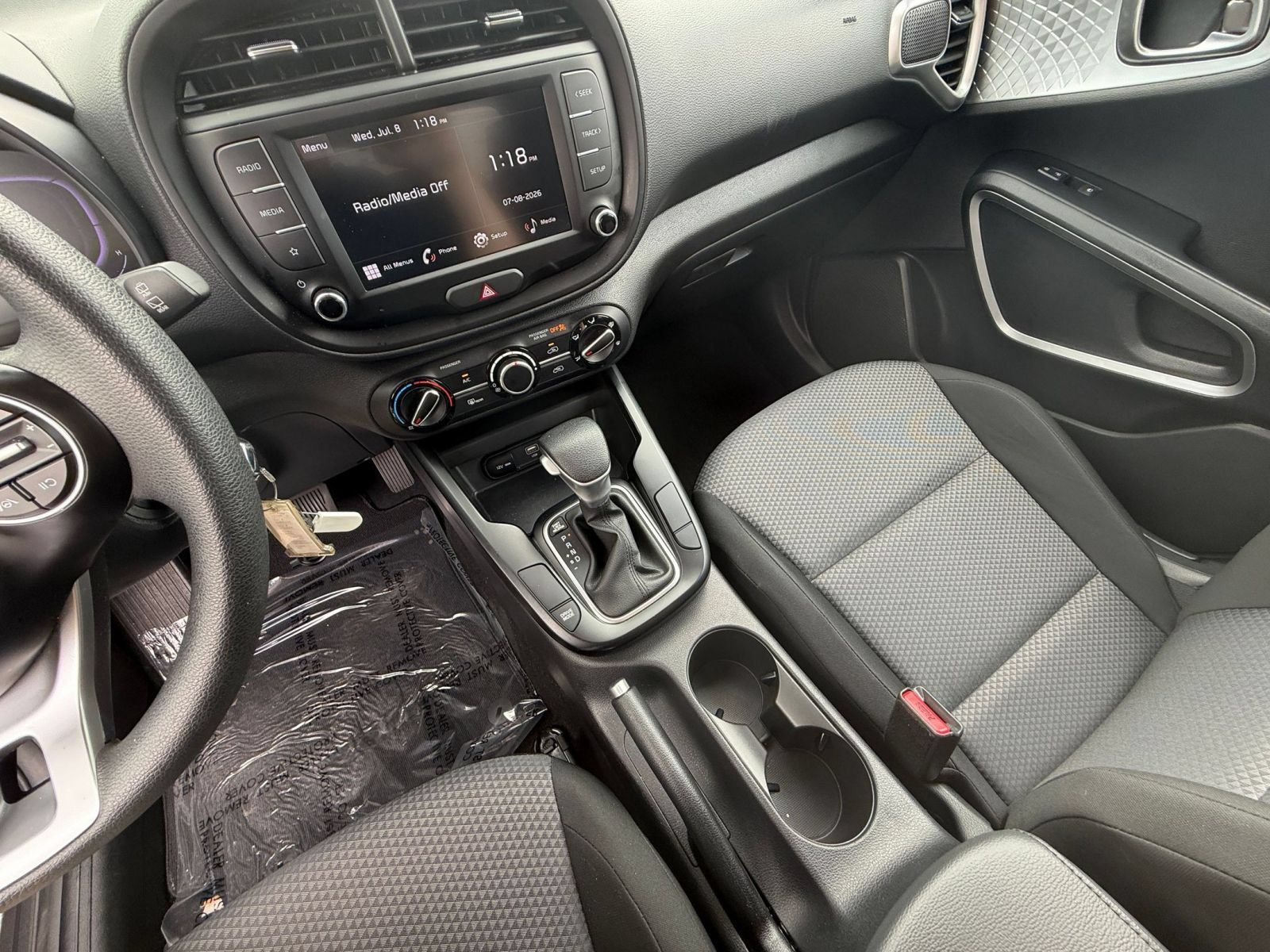 Used 2025 Kia Soul LX w/ LX Technology Package FWD image 40