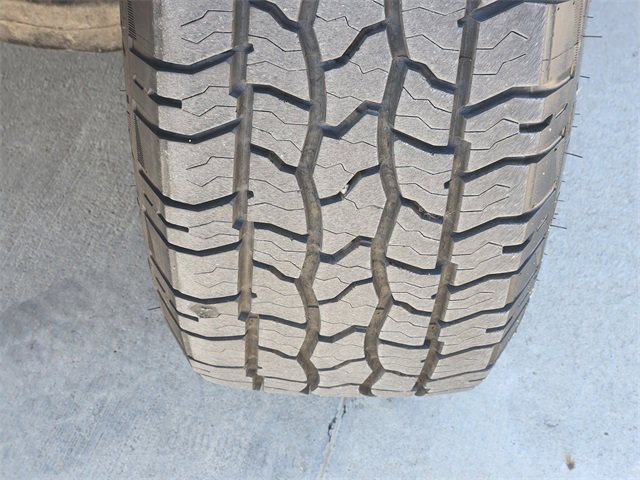 Used 2023 Chevrolet Silverado 1500 LT image 12